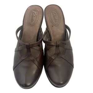 Clarks Vintage Brown Leather Mules size 8